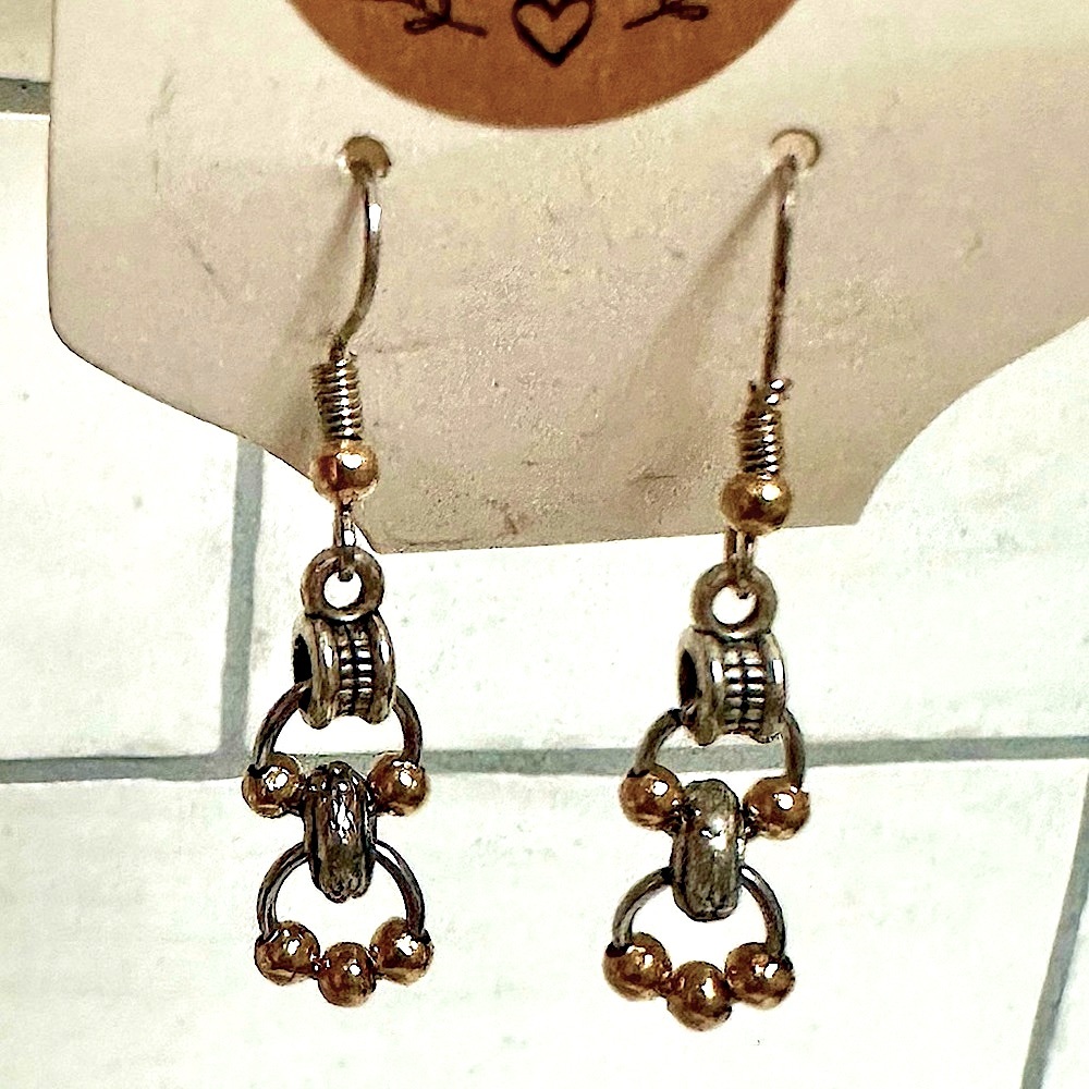BNWT Two Toned Minimalist Dangly Earrings - Handcrafted With Love